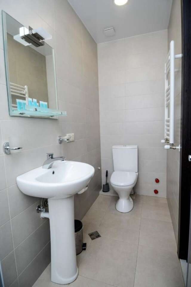 Отель Avlabari Terrace Тбилиси-36